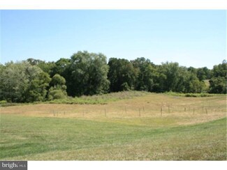 1204 Nottingham Ln, Chester Springs, PA 19425