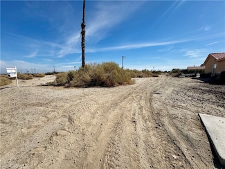 1217 Bering Ave, Salton City, CA 92274