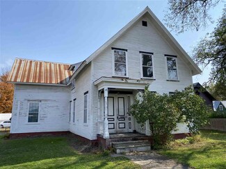 8 Fales St, Randolph, VT 05060