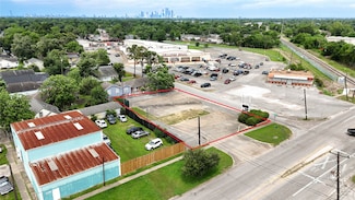 2002 Broadway St, Houston, TX 77012