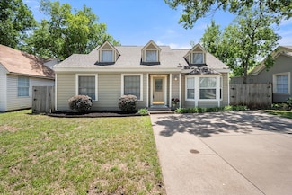 4525 Calmont Ave, Fort Worth, TX 76107
