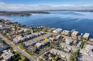 10131 NE 64th St Unit C, Kirkland, WA 98033