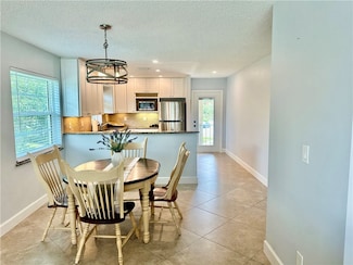 49 Woodland Dr Unit 201, Vero Beach, FL 32962