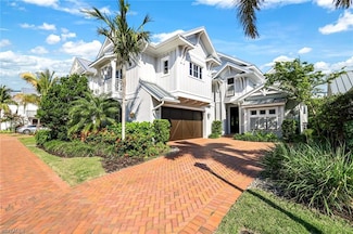 91 14th St S, Naples, FL 34102