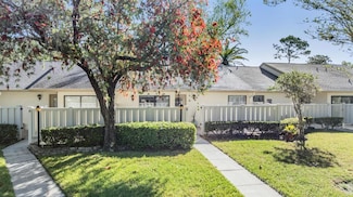 1333 Shady Pine Way Unit B, Tarpon Springs, FL 34688