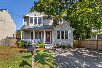 37 Massachusetts Ave, Cumberland, RI 02864