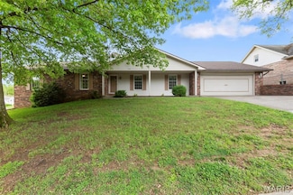 1572 Lexington Ave, Cape Girardeau, MO 63701