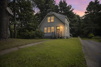 1178 Washington St, Walpole, MA 02081