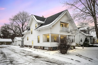109 N Webster St, Augusta, MI 49012