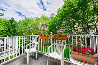 235 Price Ct, West New York, NJ 07093
