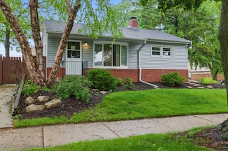 2507 S 94th St, Milwaukee, WI 53227