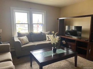 994 Pacific St Unit 2, Baldwin, NY 11510