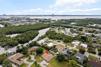 8487 Jenny Cae Ln, North Fort Myers, FL 33903