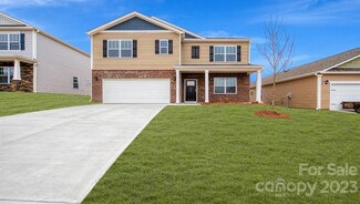 85 Lance Forest Rd, Fletcher, NC 28732