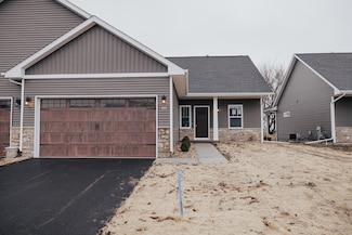 547 Anjali Ct Unit L, Sycamore, IL 60178