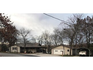 485 W Sugar Lake Dr, Mound City, KS 66056