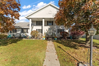 2405 Kings Ct, Dyer, IN 46311