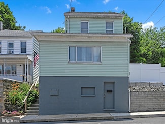 237 Laurel St, Minersville, PA 17954