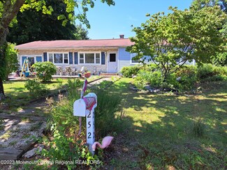 252 Keller St, Bayville, NJ 08721
