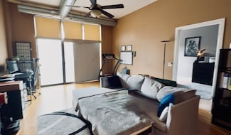 4011 N Francisco Ave Unit 109, Chicago, IL 60618