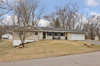 4301 Courtland Rd, Minnetonka, MN 55345