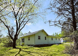 N4719 Schmidt Rd, Ladysmith, WI 54848