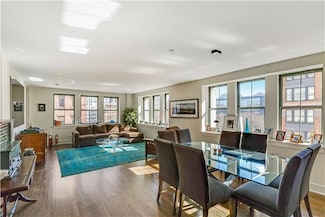 53 N Moore St Unit 5G, New York, NY 10013