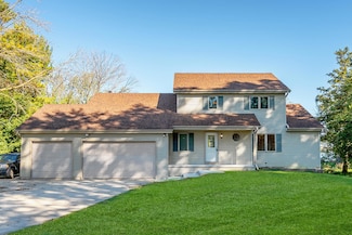 W4436 E Lakeview Rd, Hustisford, WI 53034