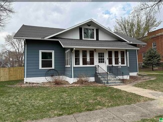 431 Iowa St, Akron, IA 51001
