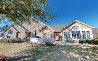 135 Hidden Creek Cir, Dothan, AL 36301