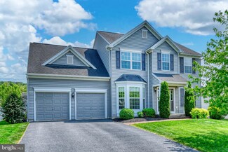 51 Bent Brook Cir, Reading, PA 19606