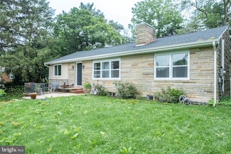 5013 Circle Dr, Harrisburg, PA 17112