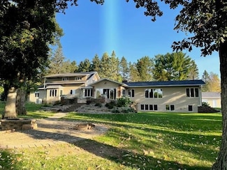 11356 Robin Rd, Marshfield, WI 54449