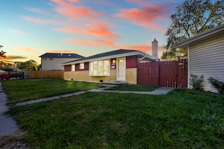 11257 S Pacific Dr, Worth, IL 60482