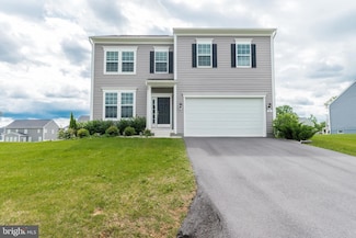 40 Voltaire St, Gerrardstown, WV 25420