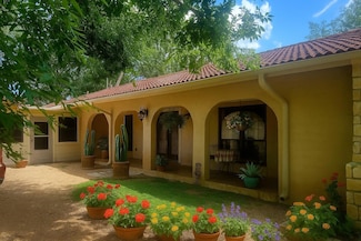 219 Blanco Dr, Wimberley, TX 78676