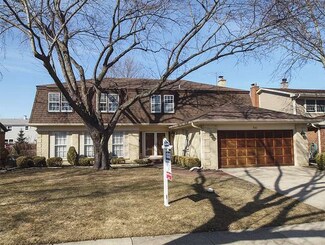 706 E Waverly Dr, Arlington Heights, IL 60004