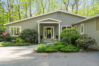 26 Deer Run, Wayland, MA 01778