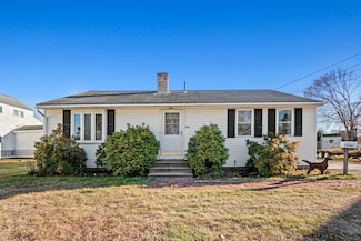 9 Charlton St, Oxford, MA 01540