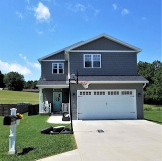 805 SW 1st St, Washington, IN 47501