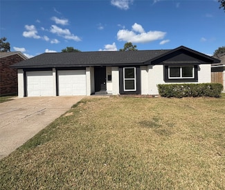 834 Grand Oaks Dr, Houston, TX 77015