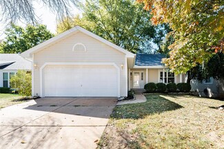 1525 Greenfield Crossing Ct, Ballwin, MO 63021
