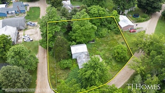 5415 Washington St, Orleans, MI 48865