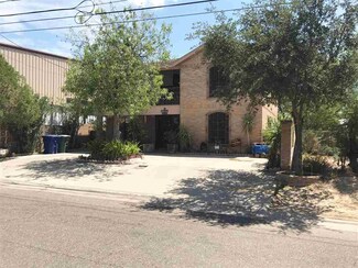 805 N Martin Ave, Laredo, TX 78043