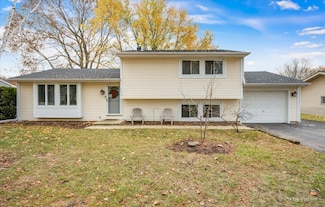 1517 Rita Ave, Saint Charles, IL 60174