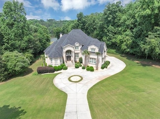 4233 Sandstone Shores Dr, Lithonia, GA 30038