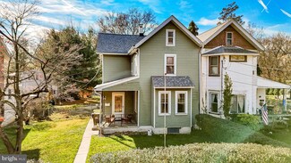 166 Walnut St, Mont Clare, PA 19453