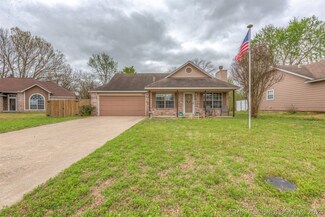 604 W Magnolia St, Coweta, OK 74429