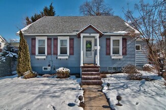 52 Lacoe St, West Pittston, PA 18643