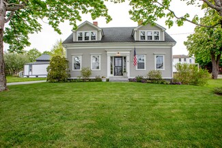 26 Federal St, Wiscasset, ME 04578